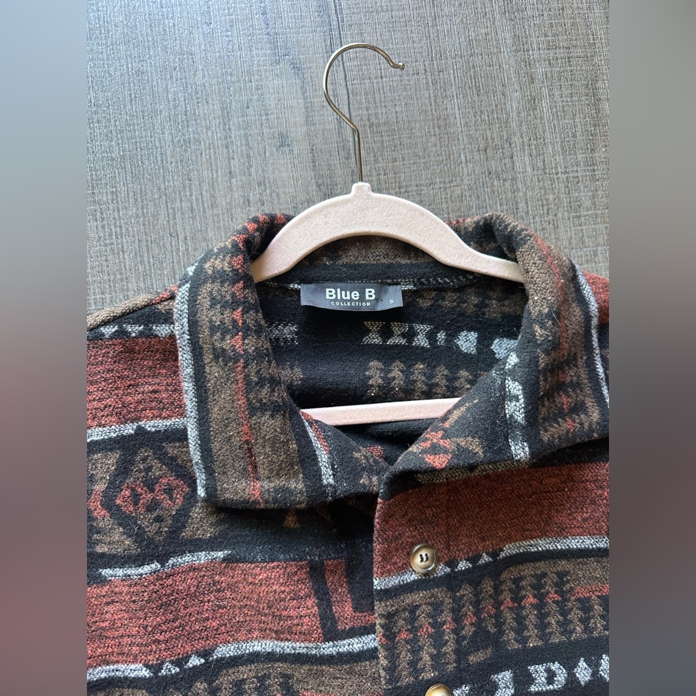 Aztec Print Button Up Jacket Size S - image 6